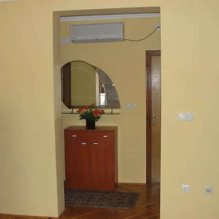 With A Parking Space - 11544 Appartement Vodice